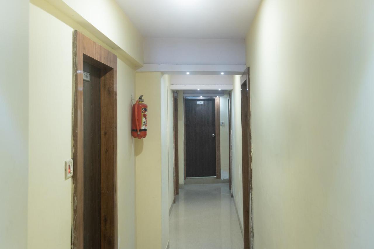 Oyo 49867 Hotel Kalpana Residency Mumbai Dış mekan fotoğraf