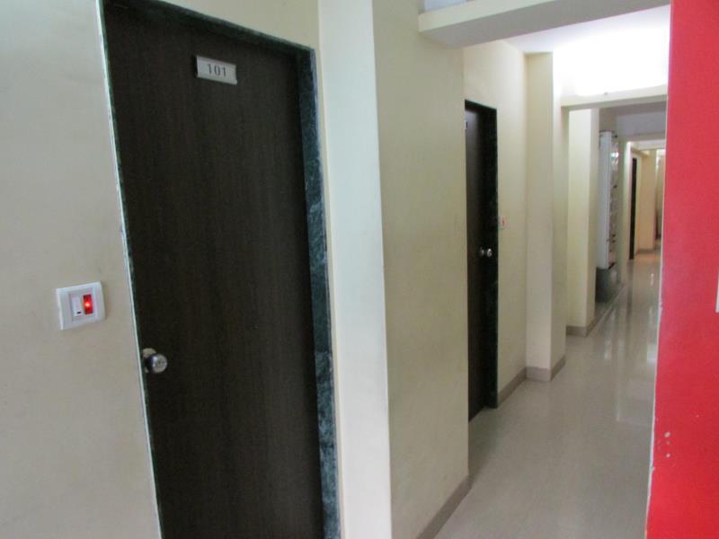Oyo 49867 Hotel Kalpana Residency Mumbai Dış mekan fotoğraf
